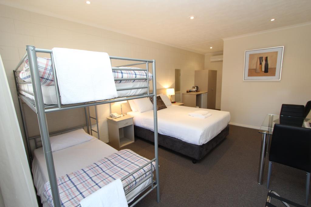 Mildura Riverview Motel Gol Gol Екстериор снимка